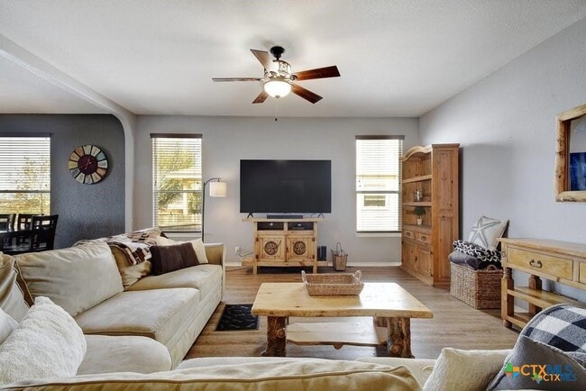 Photo - 2234 Lakeline Dr