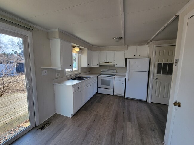 Photo - 2883 Princeton Dr Unit 2883