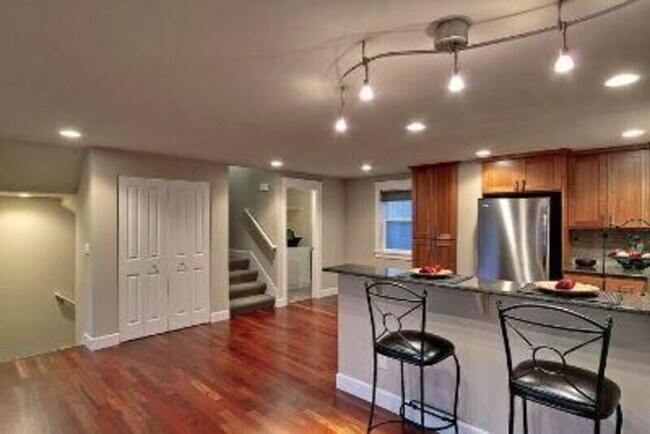 Photo - 1410 N 55th St