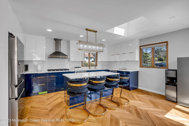 Photo - 522 W Lincoln Ave