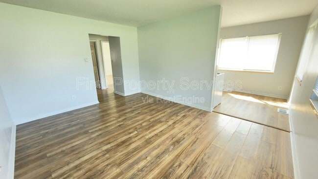 Photo - 400 N Clark Blvd Unit 1