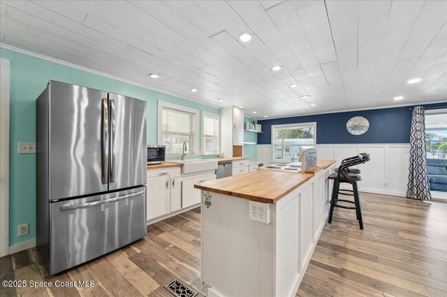 Photo - 938 Wren Cir