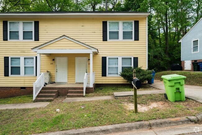 Building Photo - 600-635 Hilltop Dr-HT 2-Story 2bd/1ba Unit HT 2-Story 2bd/1ba Rental
