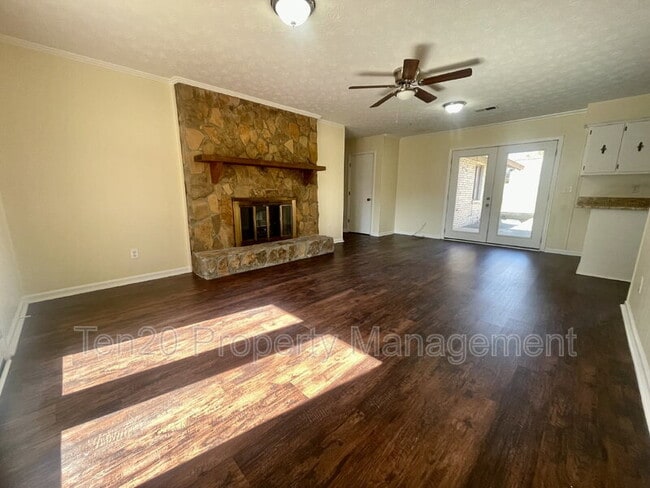 Photo - 925 Incline Dr