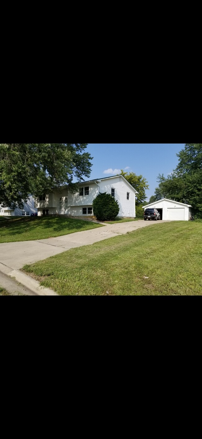 Photo - 1502 Delta Dr Townhome