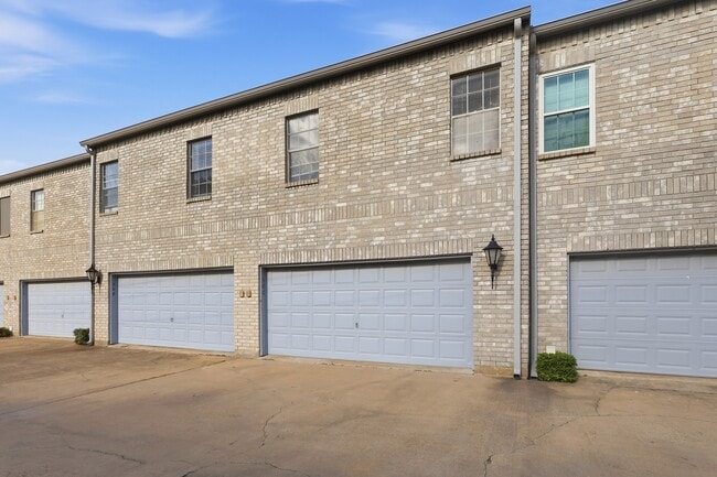 Photo - 506 Wilcrest Dr Unit 506
