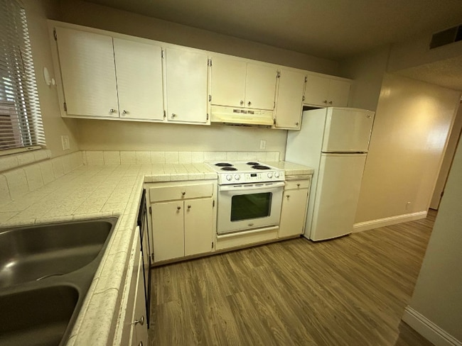 Photo - 316 W 4th Ave Unit A