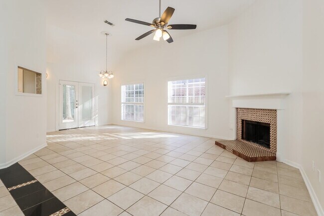 Photo - 1729 Fay Dr