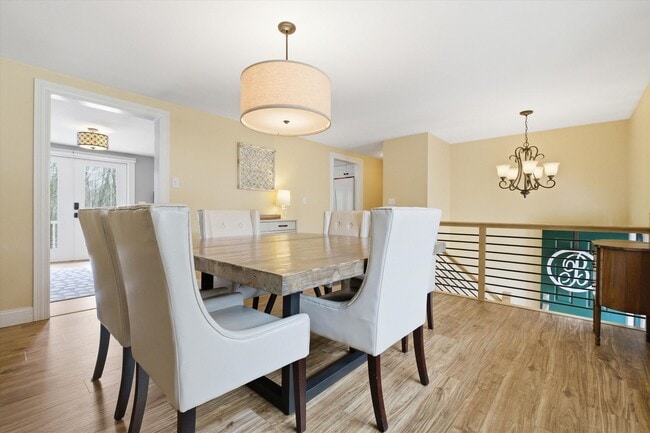 Photo - 32 Edinburgh Dr