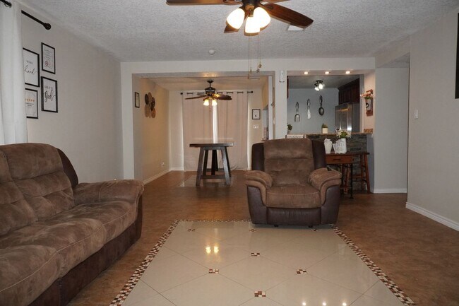 Photo - 3632 Candlehill