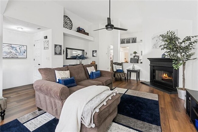 Photo - 4909 Truitt Ln