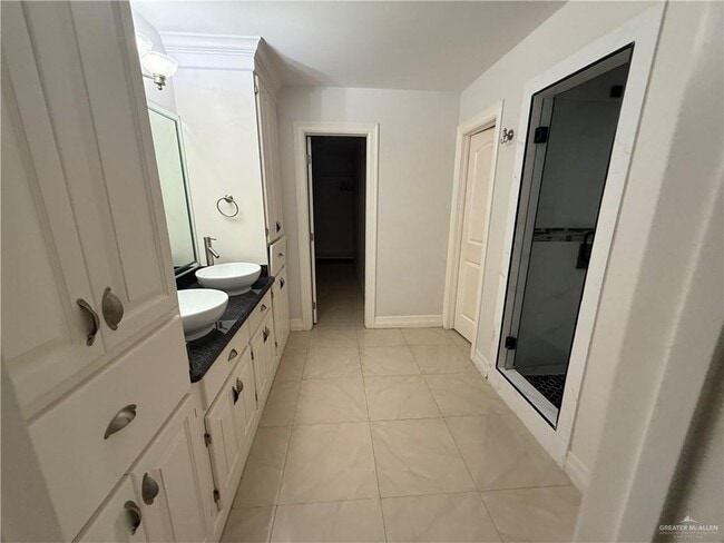 Photo - 16 El Jardin St