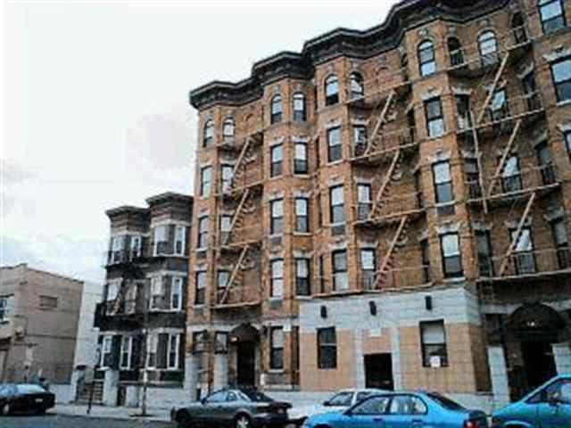 Photo - 224 48th St Apartment Unit 1K