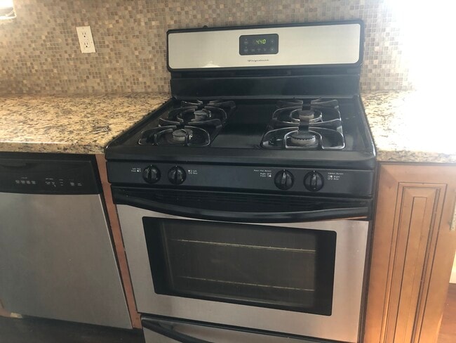 Photo - 529 54th St Unidad 1