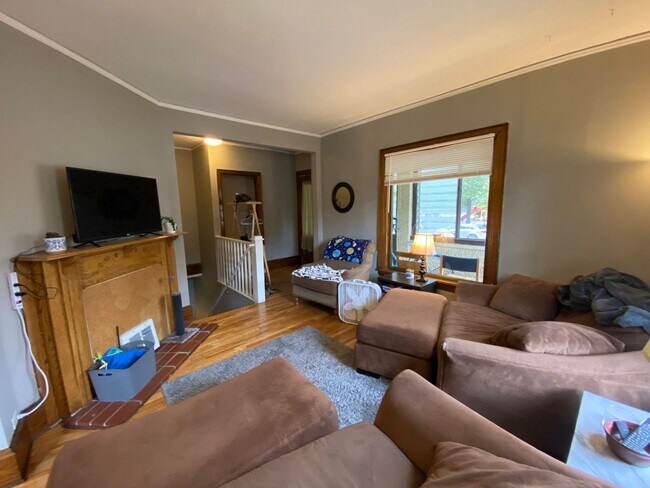 1801 Talmage Ave SE Unit 1 (Lower)