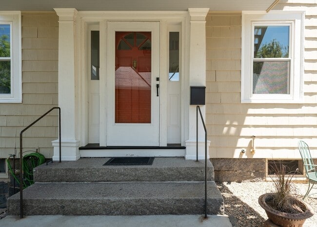 34 Beach St