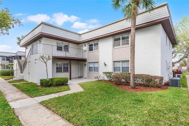 Photo - 120 Windtree Ln Unit 203