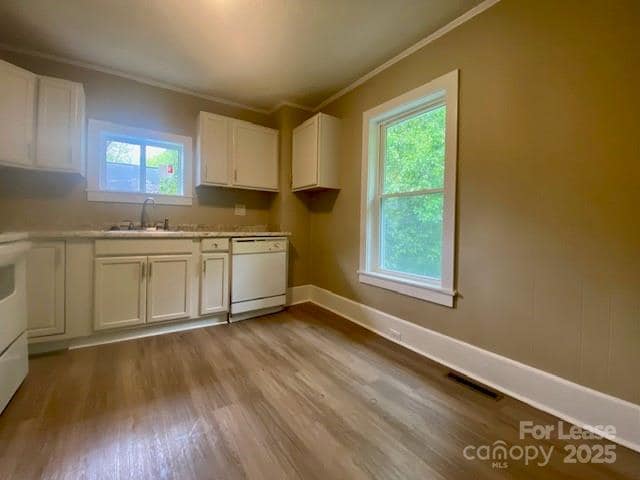 Photo - 154 Franklin Ave NW