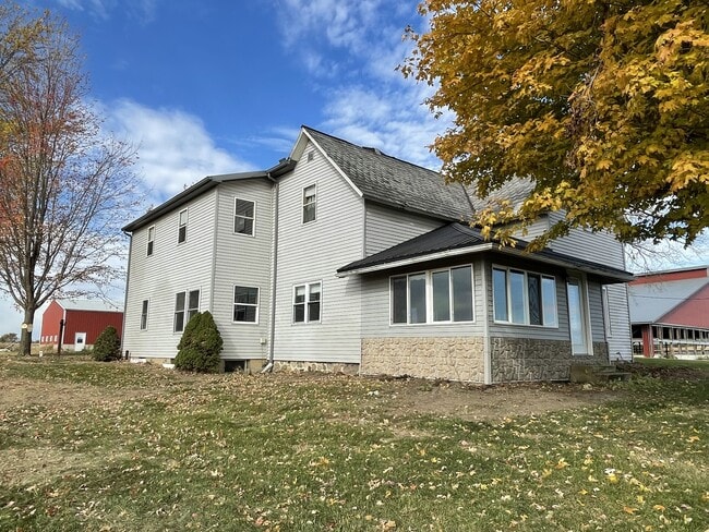 Photo - 7094 N 550 E