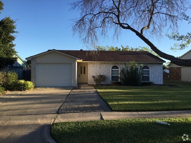 Building Photo - 5221 Norris Dr Rental