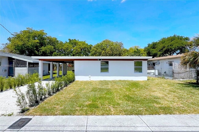 Building Photo - 2501 NW 21st Ave