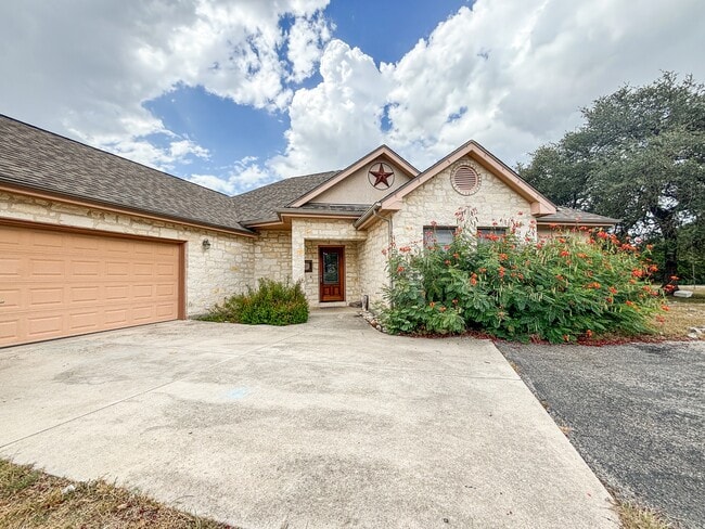 Photo - 1211 Flaman Rd Casa