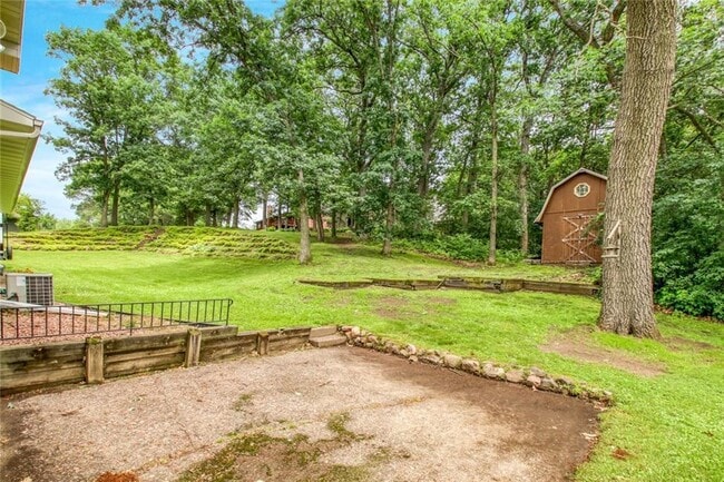 Photo - Large 4 Bedroom, 2 Bathroom Home in Altoona, WI - Available June 1st!