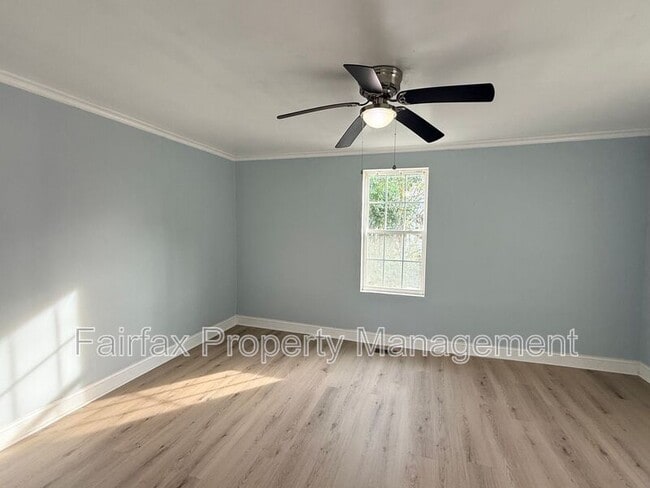 Photo - 307 Oneida St