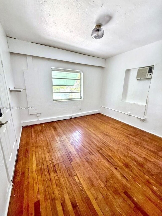 Photo - 7615 Biscayne Blvd Unit 1