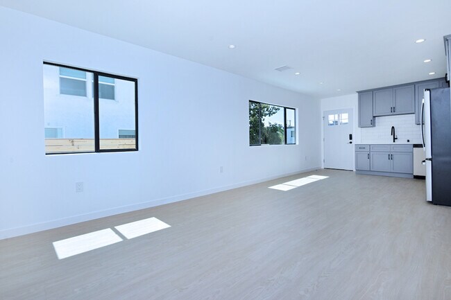 Photo - Bellevue 3416 Apartments