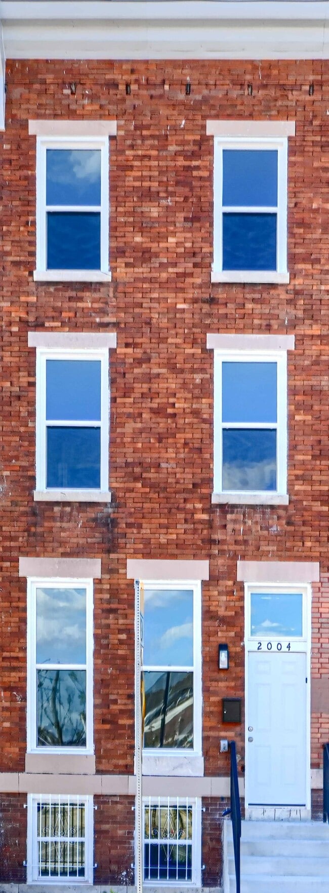 Building Photo - Homewood