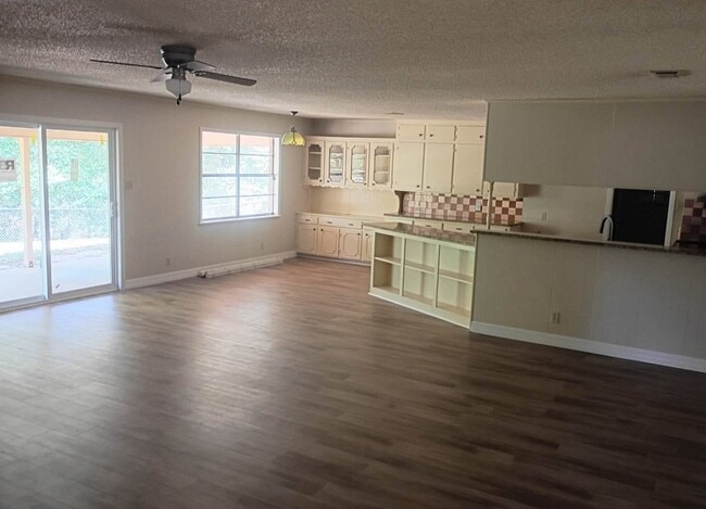 185 Pyeatt Dr