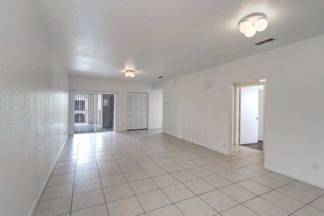 Photo - 4301 28th St N Unidad 211