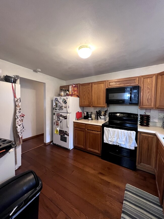 Photo - 204 Eastern Heights Dr Unit Downstairs
