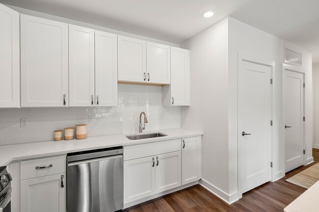 Nonesuch River Apartments