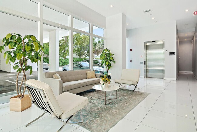 Photo - 1 S Palmway Unit 201