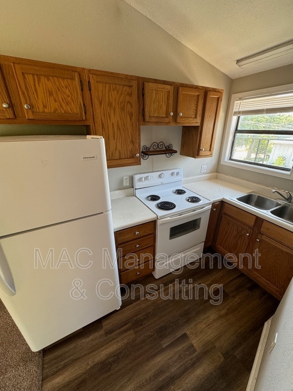 Photo - 1319 Autumn Ave