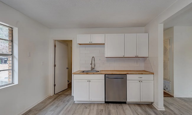 Photo - 1029 Amber Dr