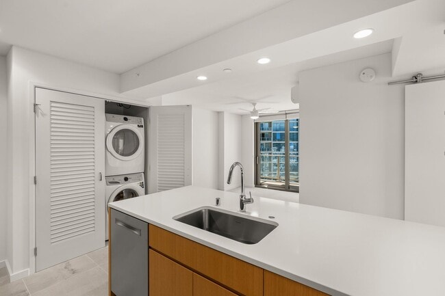 Photo - Sky Ala Moana West — 2 Bed / 2 Bath / 2 Parking Unit 2902