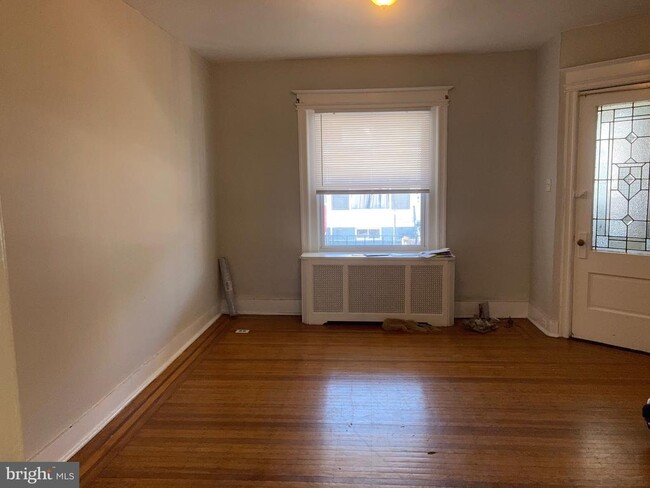 Photo - 267 S Hirst St
