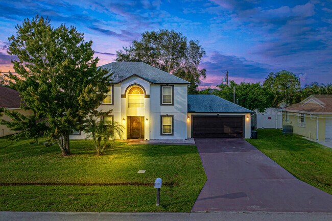 Photo - 167 SW Grove Ave