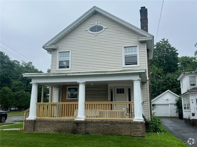 Building Photo - 2401 Genesee St Rental