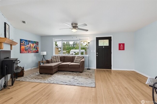 Photo - 839 SW 126th St