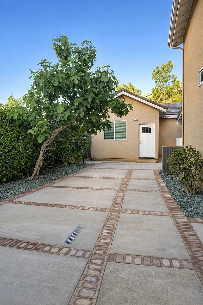 Photo - 9148 Columbus Ave Unit #9150