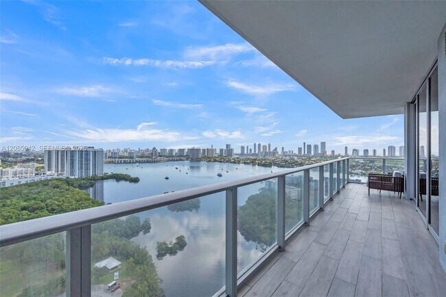 Photo - 16385 Biscayne Blvd Unit 2707