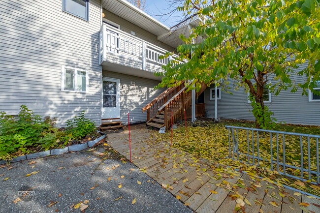 Building Photo - 1461 Northview Dr Rental