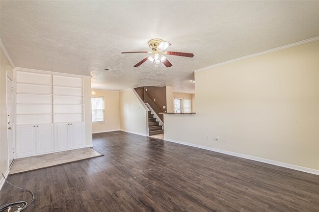 Photo - 6630 Bluebottle Ln