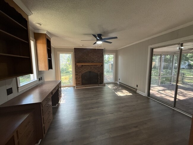 Photo - 207 Belvedere Dr