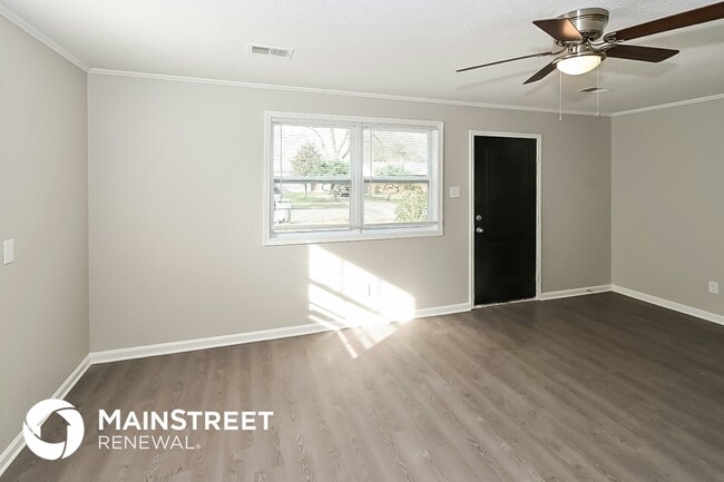 Photo - 1058 Avon Rd