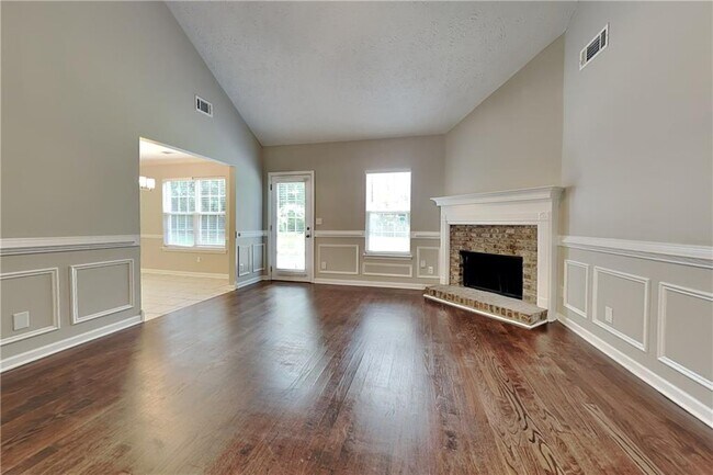 1298 Sierra Ridge Pl SE